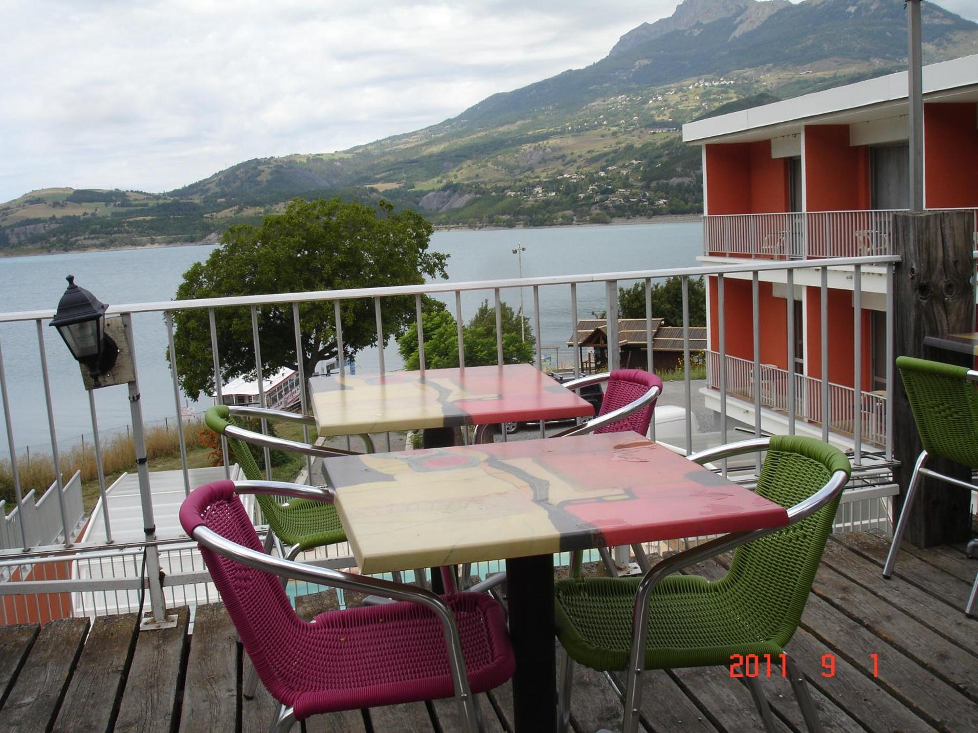 Hôtel Les Flots Bleus Savines Exterior foto